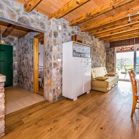 Holiday home Vlatka *