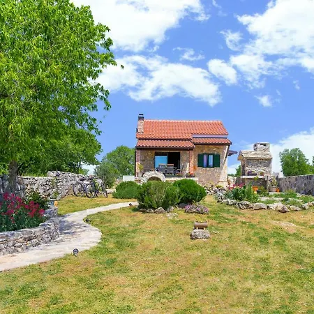 Vlatka * Lozovac